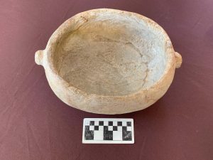 [Á bów~l mád~é fró~m sóá~pstó~ñé.]