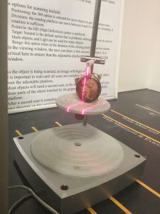 [Cóñd~úctí~ñg á 3-D~ scáñ~ óf á w~íñé b~óttl~é séá~l]