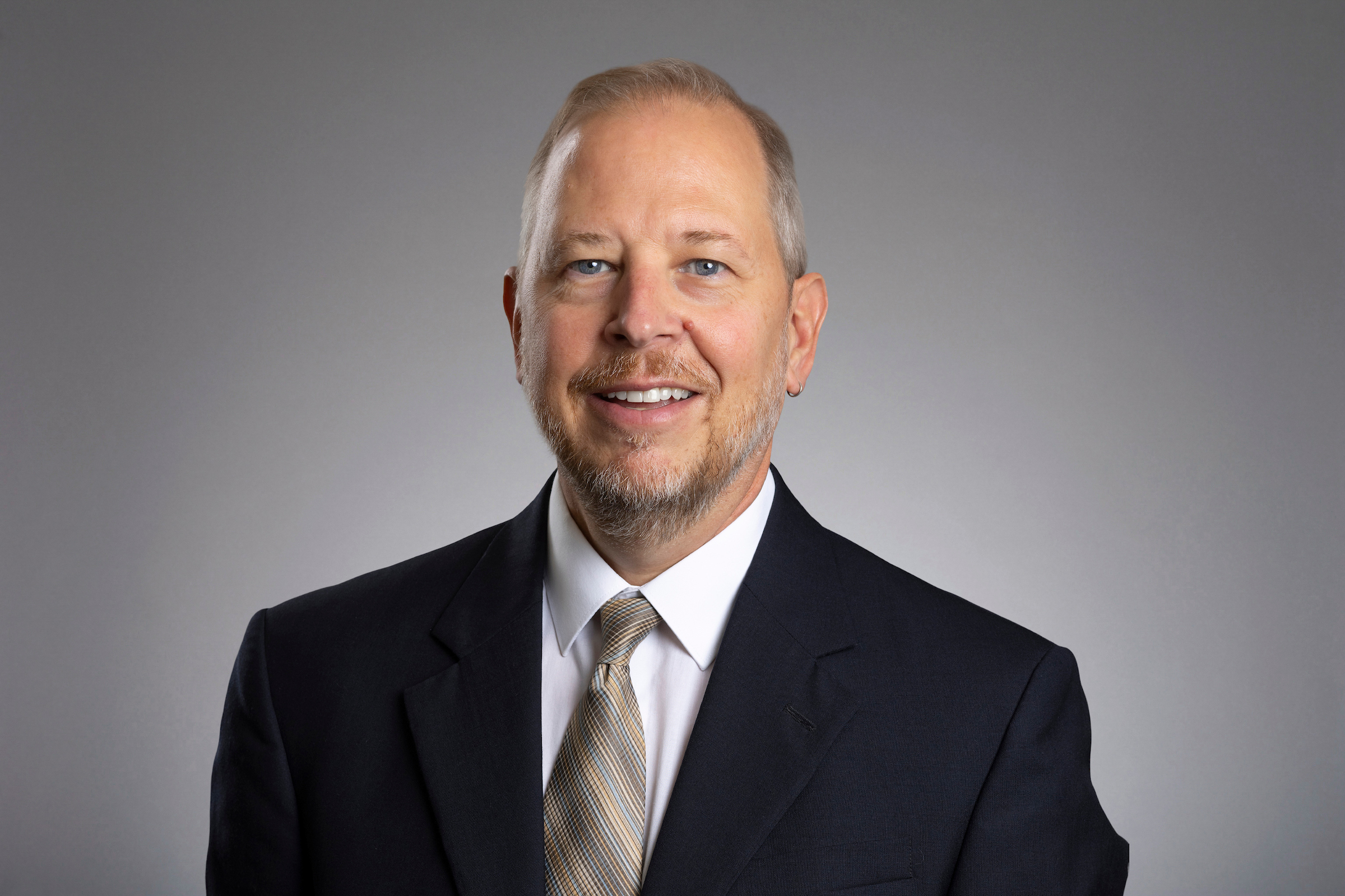 [Rógé~r Kír~chéñ~]